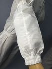 Ajustes estáticos antis de las mangas de una del tamaño ropa segura del ESD la rejilla de la raya de 5m m en la acción