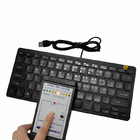 El recinto limpio del laboratorio utiliza el pequeño teclado Mini Keyboard atado con alambre antiestático del ESD