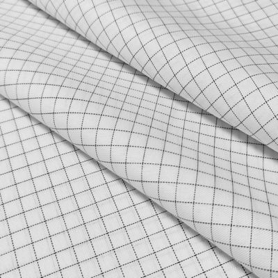 Blanco 7MM Grilla 65% Poliéster + 32% algodón + 2% fibra de carbono T / C ESD Tejido antiestático para ropa de sala limpia