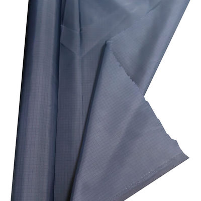 Ropa de cuarto limpio Color azul Tejido resistente al agua de poliéster con propiedades lavables