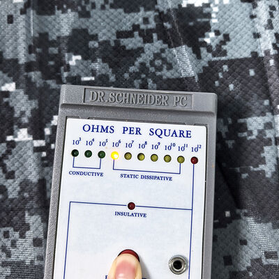 Tejido de punto de malla de diamante de alto rendimiento ESD con estampado de camuflaje – 87% poliéster + 13% fibra de carbono